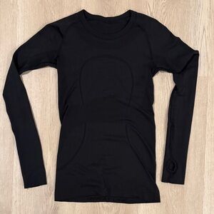 Lululemon Black Swiftly women’s 6. Long Sleeve Top